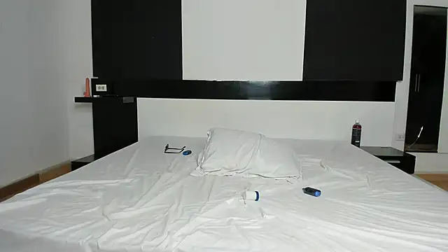 lustwhispers777 live sex cam