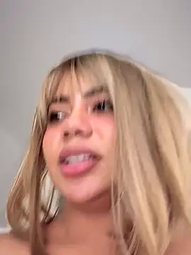 Aryrosee live sex cam