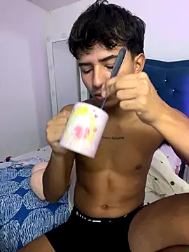 Leonarrrd_01 live sex cam
