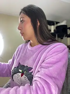 MiaJones21 live sex cam