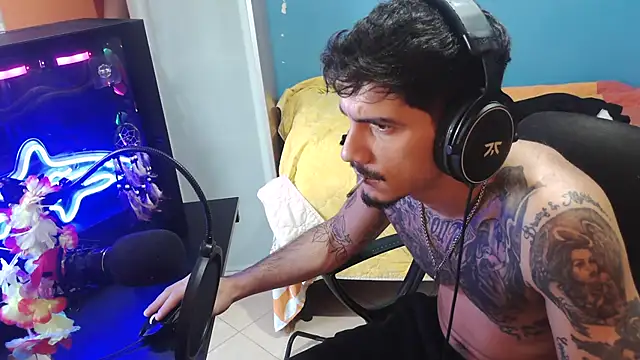 Badboyi1997 live sex cam