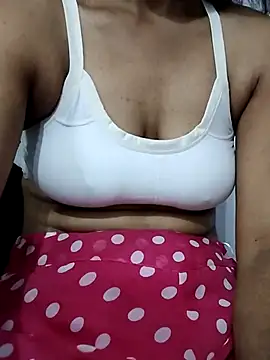 Triveni-Lovely live sex cam