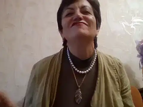 Lota5821 live sex cam
