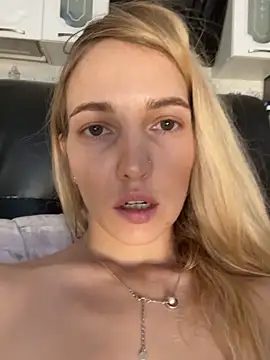 Adelina0001 live sex cam