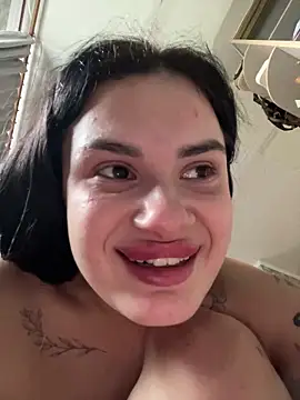 MiraReach live sex cam