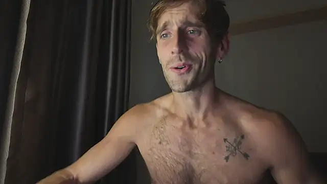 lukegunn live sex cam