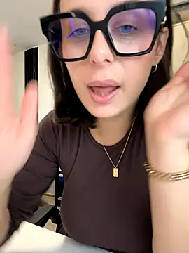 Hii_Lolla live sex cam