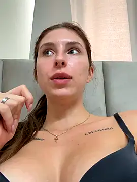 emma05 live sex cam