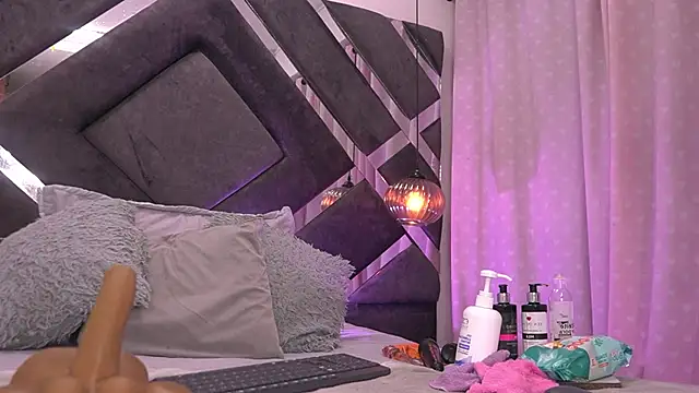 violeta_aroca live sex cam