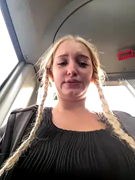 Milkyy_wway live sex cam