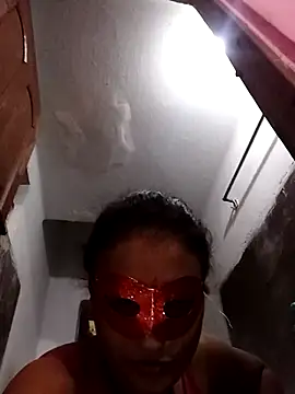 Gullapi live sex cam