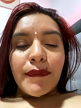 Melanyprada live sex cam