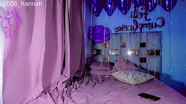 Hannahsmit live sex cam
