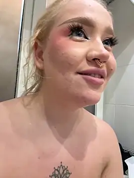 RollDolls live sex cam