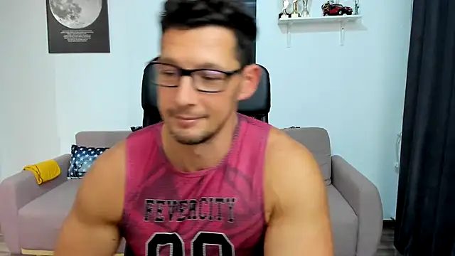 BrutusK08 live sex cam