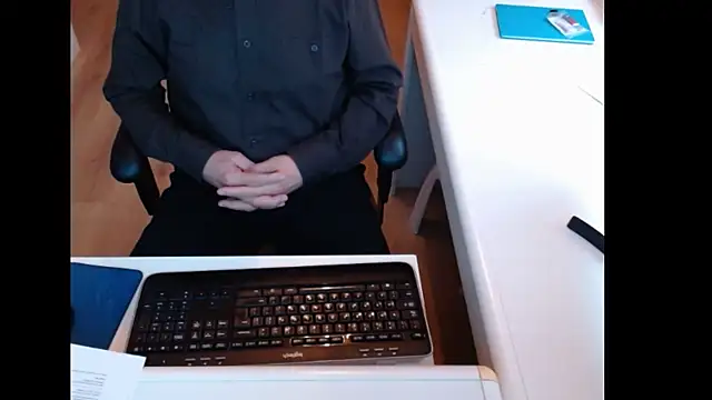 dutchpornking's cam snapshot