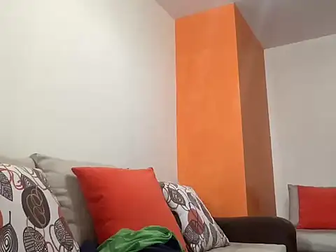 littlelatinhunter live sex cam