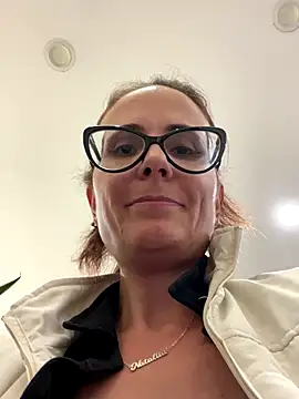 NataKitten live sex cam