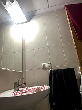 EroticVenetian live sex cam