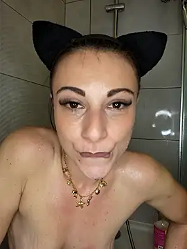 Moonlight-Temptation live sex cam