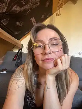 TalullaX live sex cam