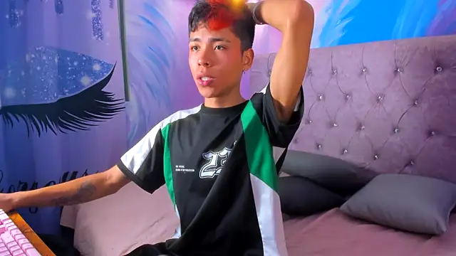 MaxiWildd live sex cam