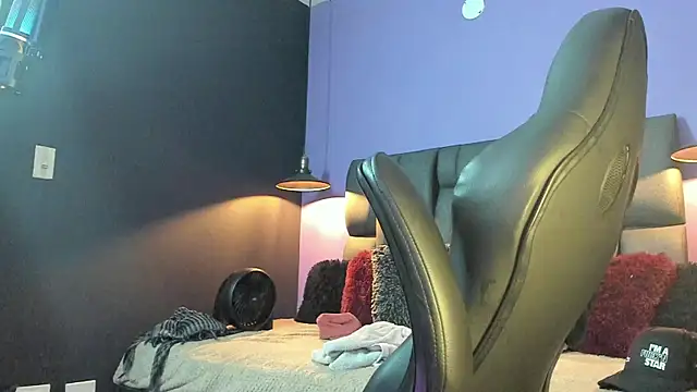 Lyon_vach live sex cam