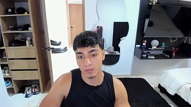 Cristhian_Evans live sex cam