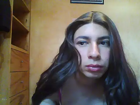 Yasmin_Paez99 live sex cam