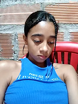 Zoe_Sweett18 live sex cam