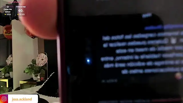 JossAckland live sex cam