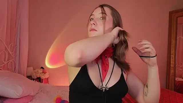 Saint_Vicious live sex cam