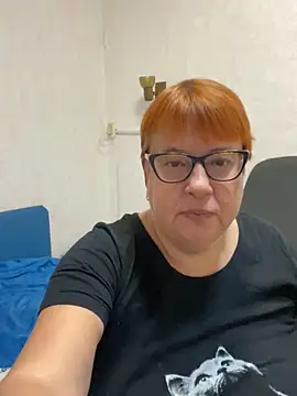 Klio5678 live sex cam