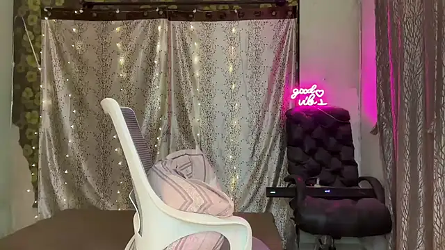 Magical_fairyy live sex cam