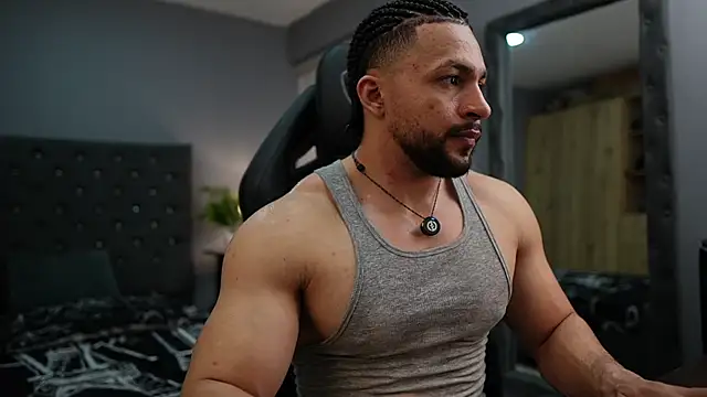 LoganMartinX live sex cam
