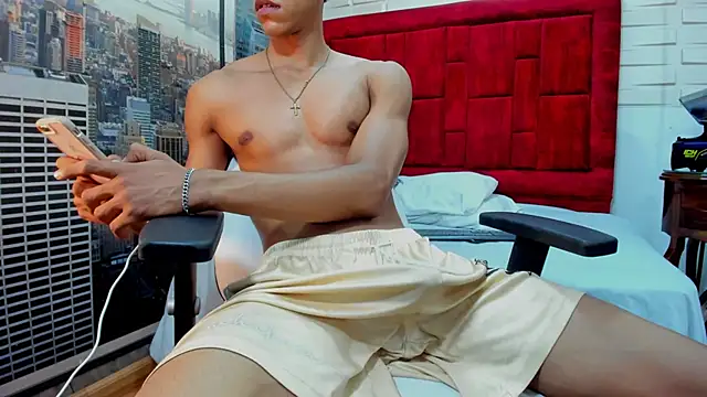 BruceSmiith live sex cam