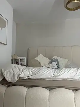 KayleeBella live sex cam