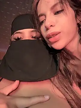 Queentaraf999 live sex cam