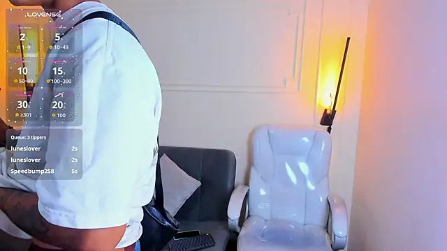 Paradise_boy_s live sex cam