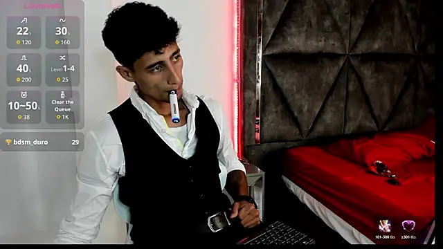 Maximo_Romano live sex cam