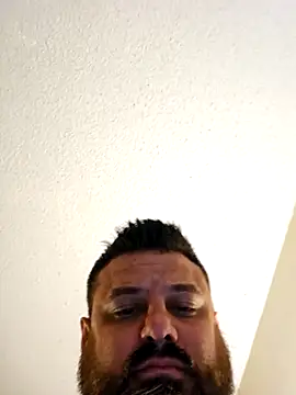 Roddog18 live sex cam