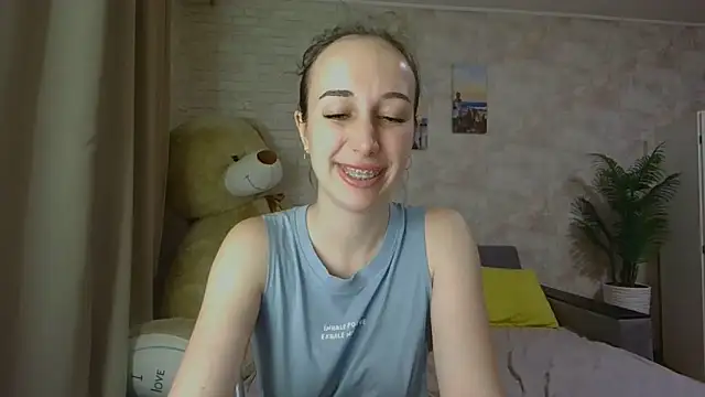 Anika_bloom live sex cam