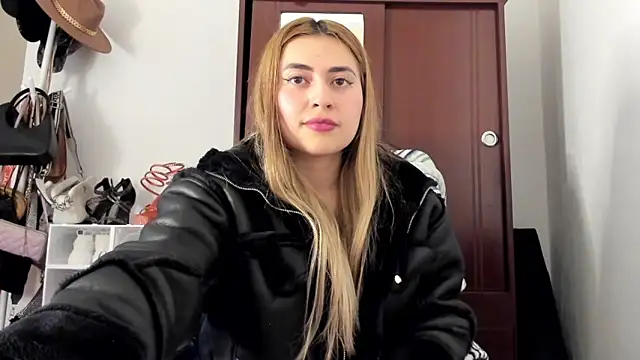 min-ji live sex cam