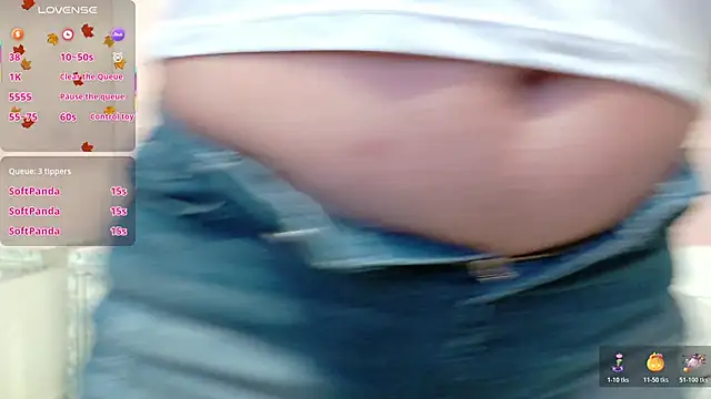 playfulcurvy's web cam