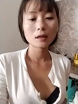 linda_bae00 live sex cam