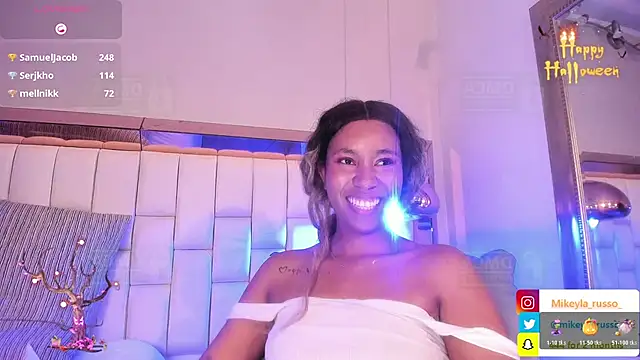 Mikeyla-Russo live sex cam