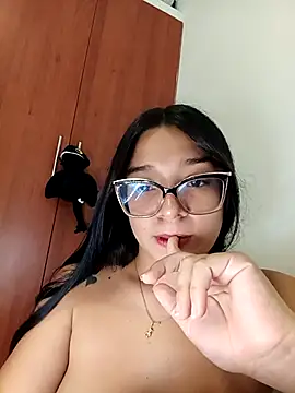 -VICKKY live sex cam