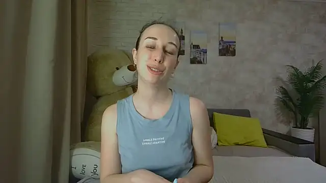 Anika_bloom live sex cam