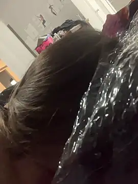 BuzzBunni69 live sex cam