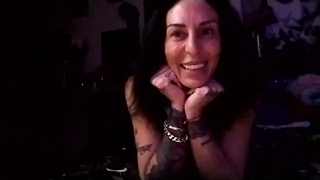 inkdhollow1 live sex cam